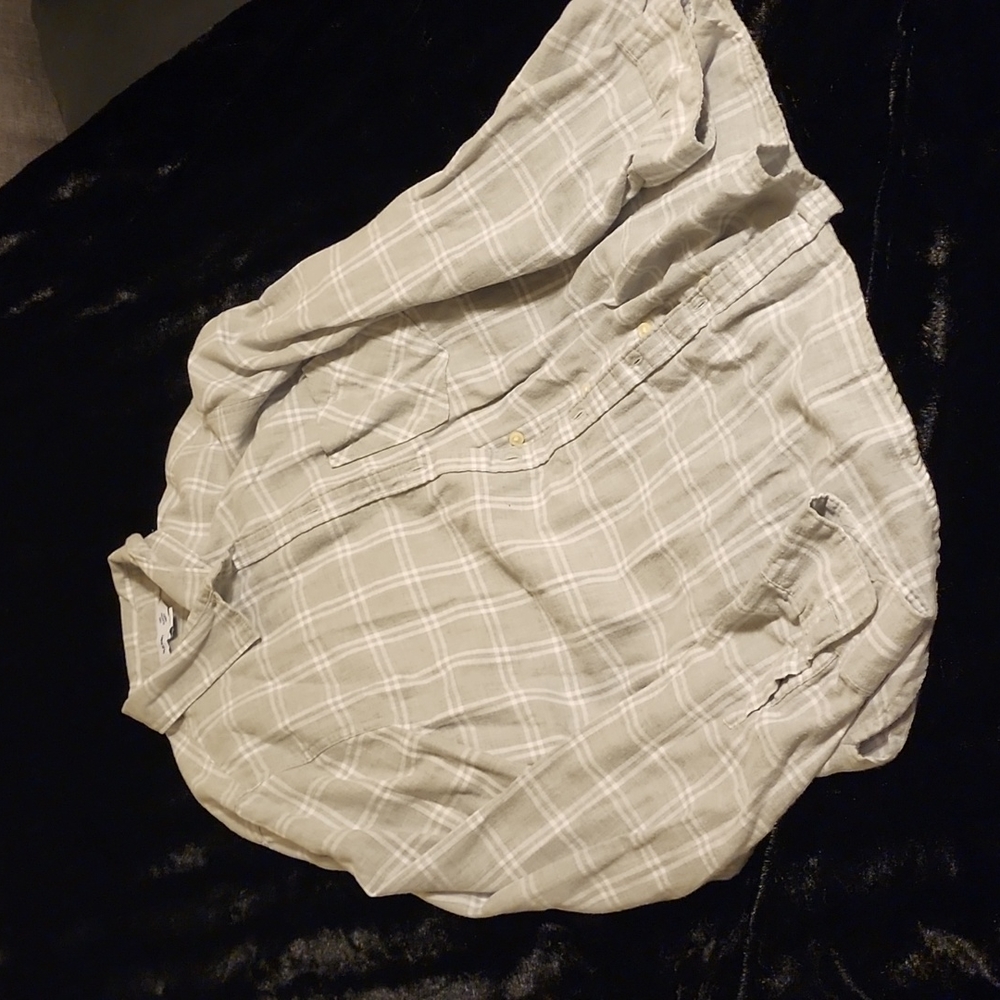 Grey and white plaid shirt